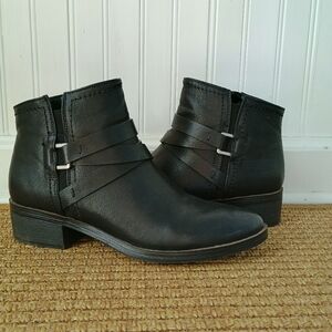 BareTraps Magena Black Ankle Boots Size 6 Women's